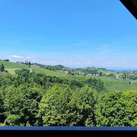 Fernblick * Kitzeck im Sausal