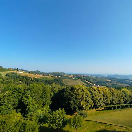 Fernblick * Kitzeck im Sausal