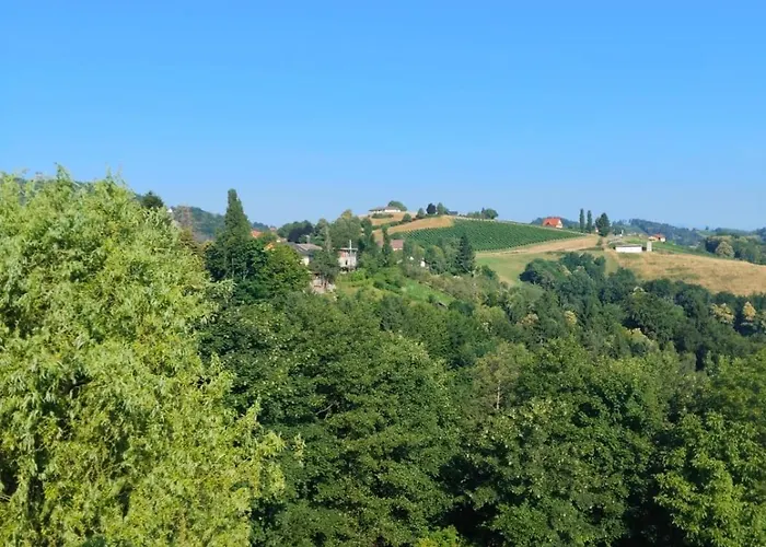 Fernblick * Kitzeck im Sausal